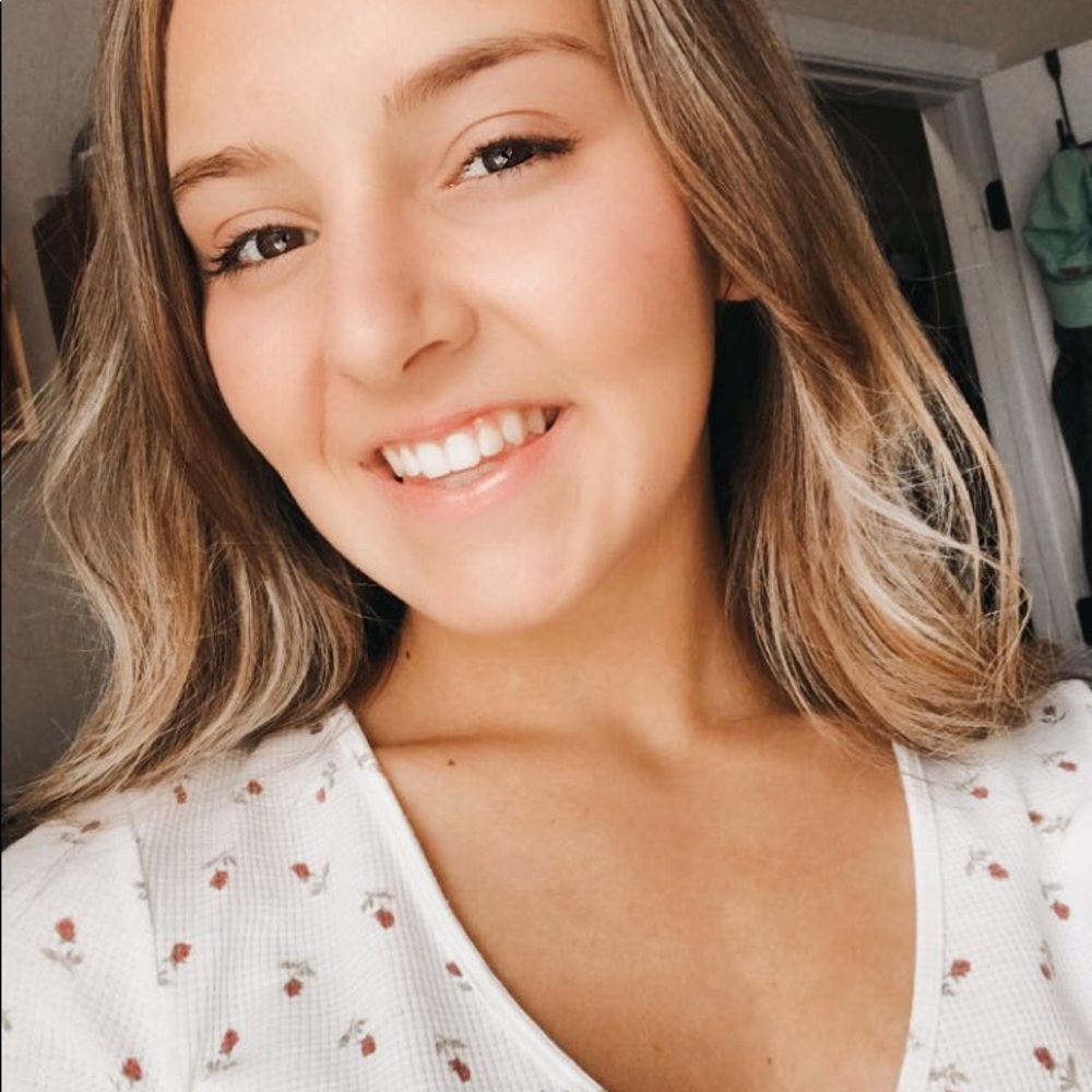 Meet your Posher, Emma